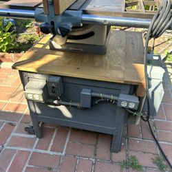 Vintage Table Saw Model 113.27610