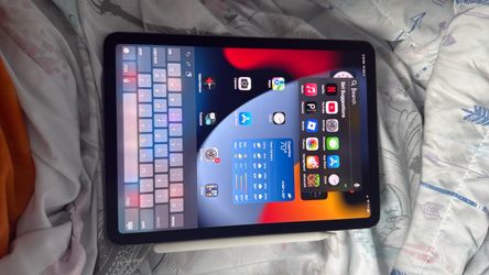 iPad Air 11inch space gray