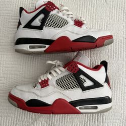 Jordan 4 Fire Red Size 10