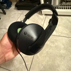 Xbox headphones