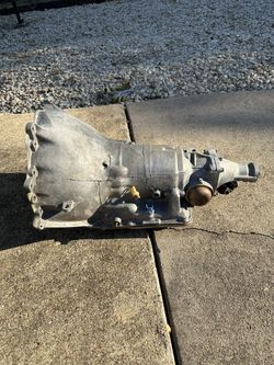 TH350 Transmission w/UNI Bolt Pattern