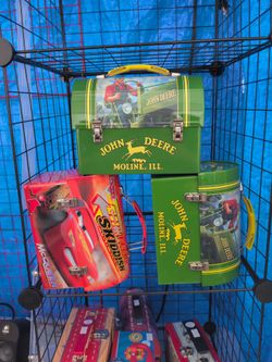 Tin Lunchbox Lot #2 ( offer Up tote #3 )
