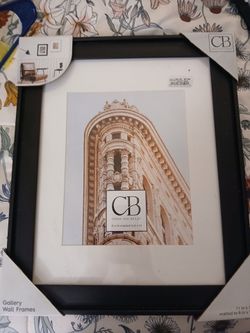 Picture frame 11×14 or 8×10 matted