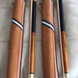 Pool Cues With Cases Set 