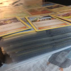 Pokemon Lot 1000ish Cards(+tins And other Addon Accessories And Containers)