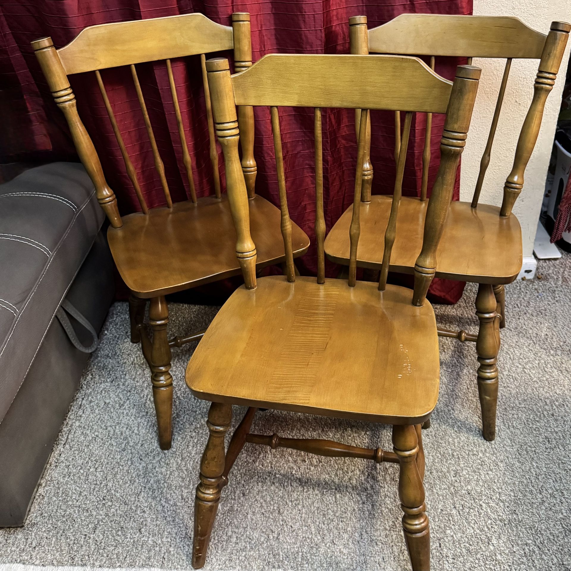 Vintage Ethan Allen Windsor-Style Chairs (Set of 3) In Great Condition