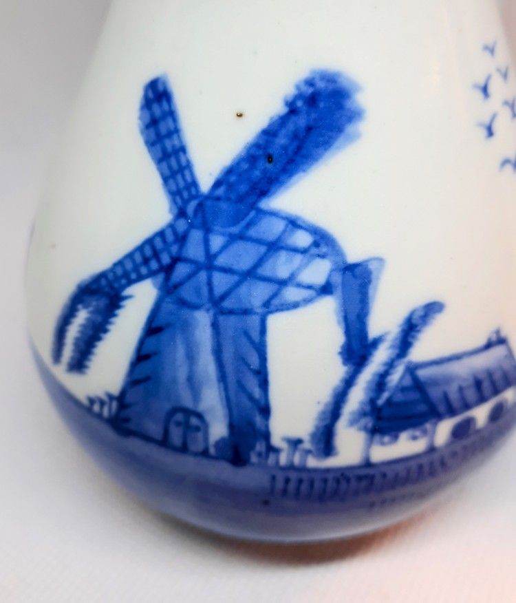 Vintage Blue And White Collectible Mid Century Vase. Cash Or PayPal.