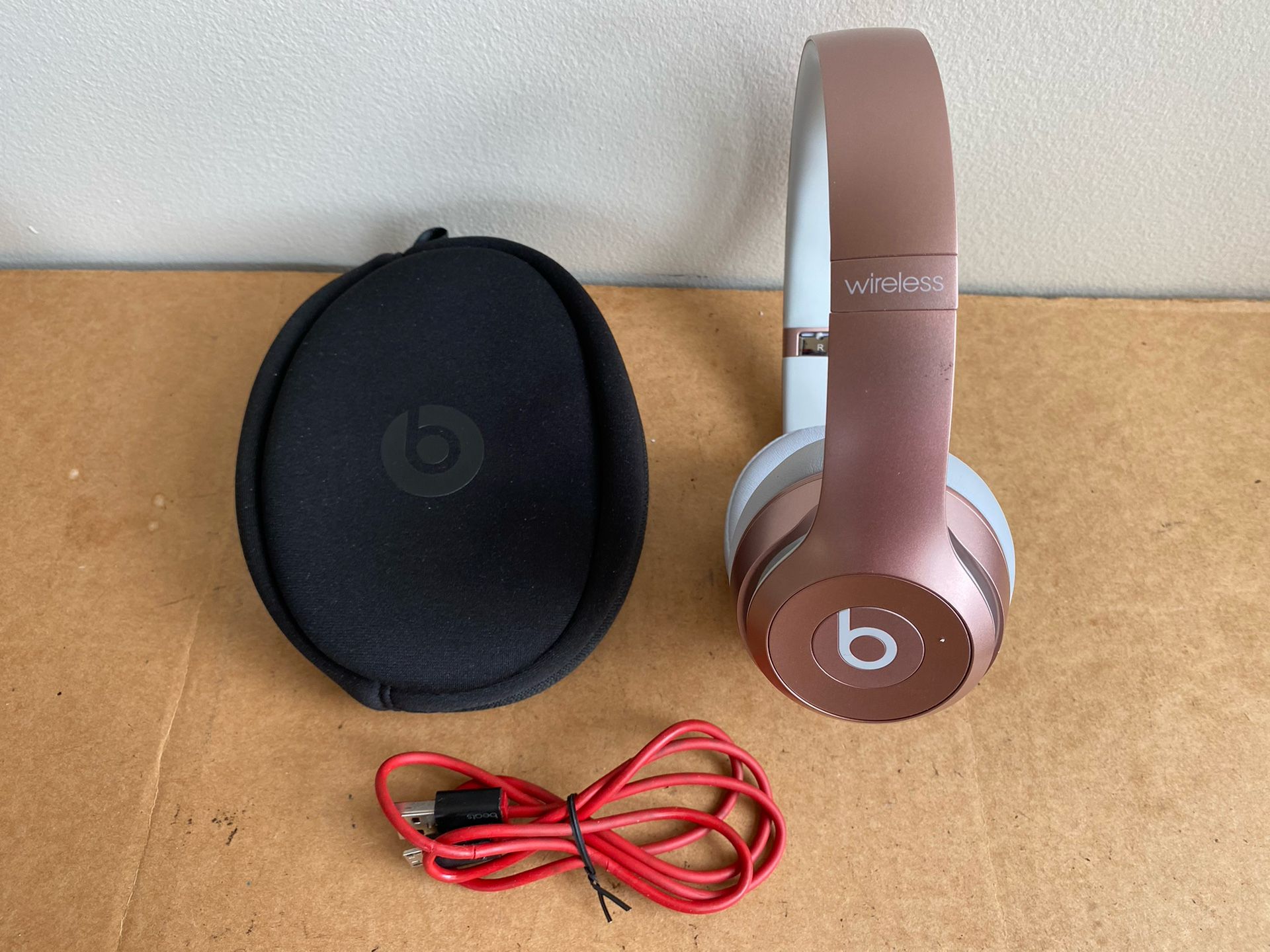 Beats Solo Wireless Headphones