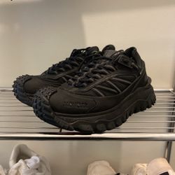 Moncler Shoes Size 7 Men 