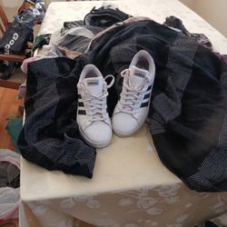 Adidas Womens Size 9, White W/ Black Stripes (Barely Worn, In Great Shape! )