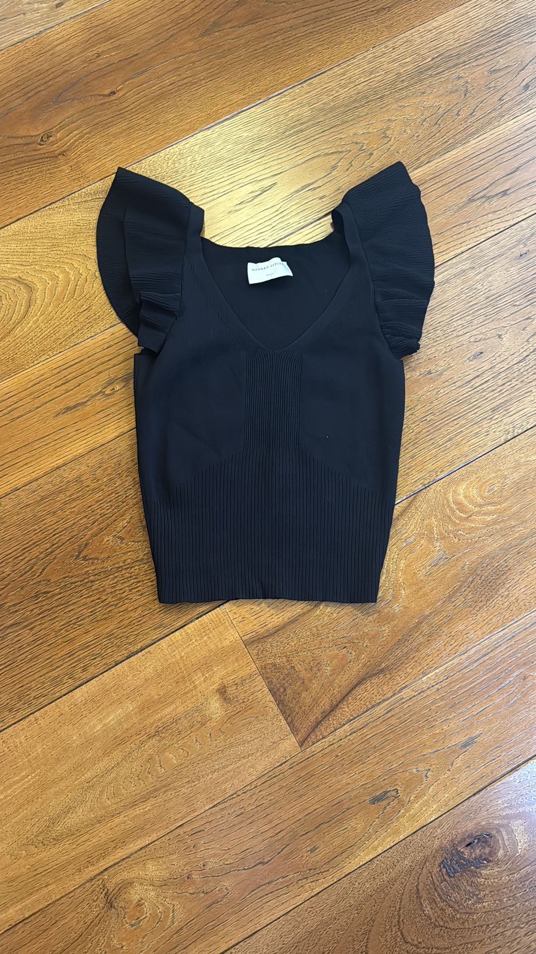 Modern Citizen Black Ruffled Cap Sleeve Blouse