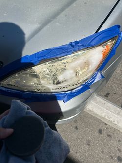 headlight restoration service
