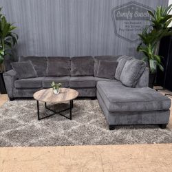 🛋️Ashley’s Charcoal Sectional Sofa (Delivery Available!! )