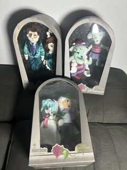 Disneyland Passholder Exclusive The Haunted Mansion Plush Box Sets 