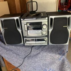AIWA Stereo/CD/ Double Cassette Player.  Great Sounding Stereo  