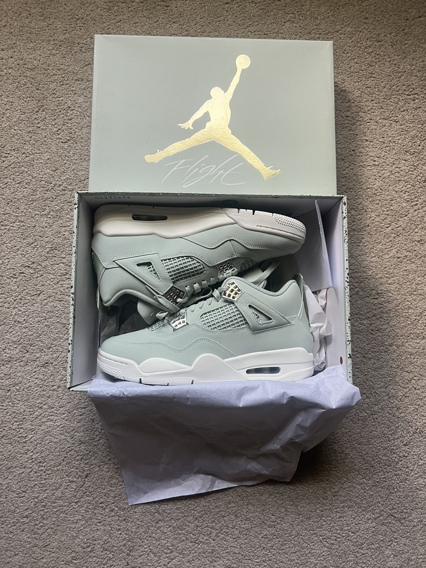 Jordan 4 “Seafoam” size 11w/9.5m