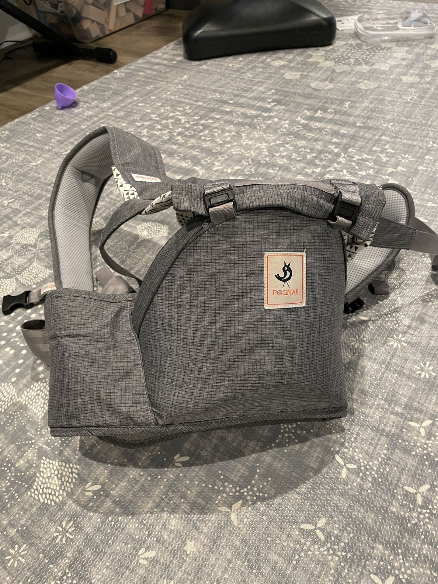 Pognae Baby Hipseat Carrier