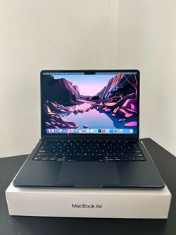 13 inch MacBook Air Apple M2