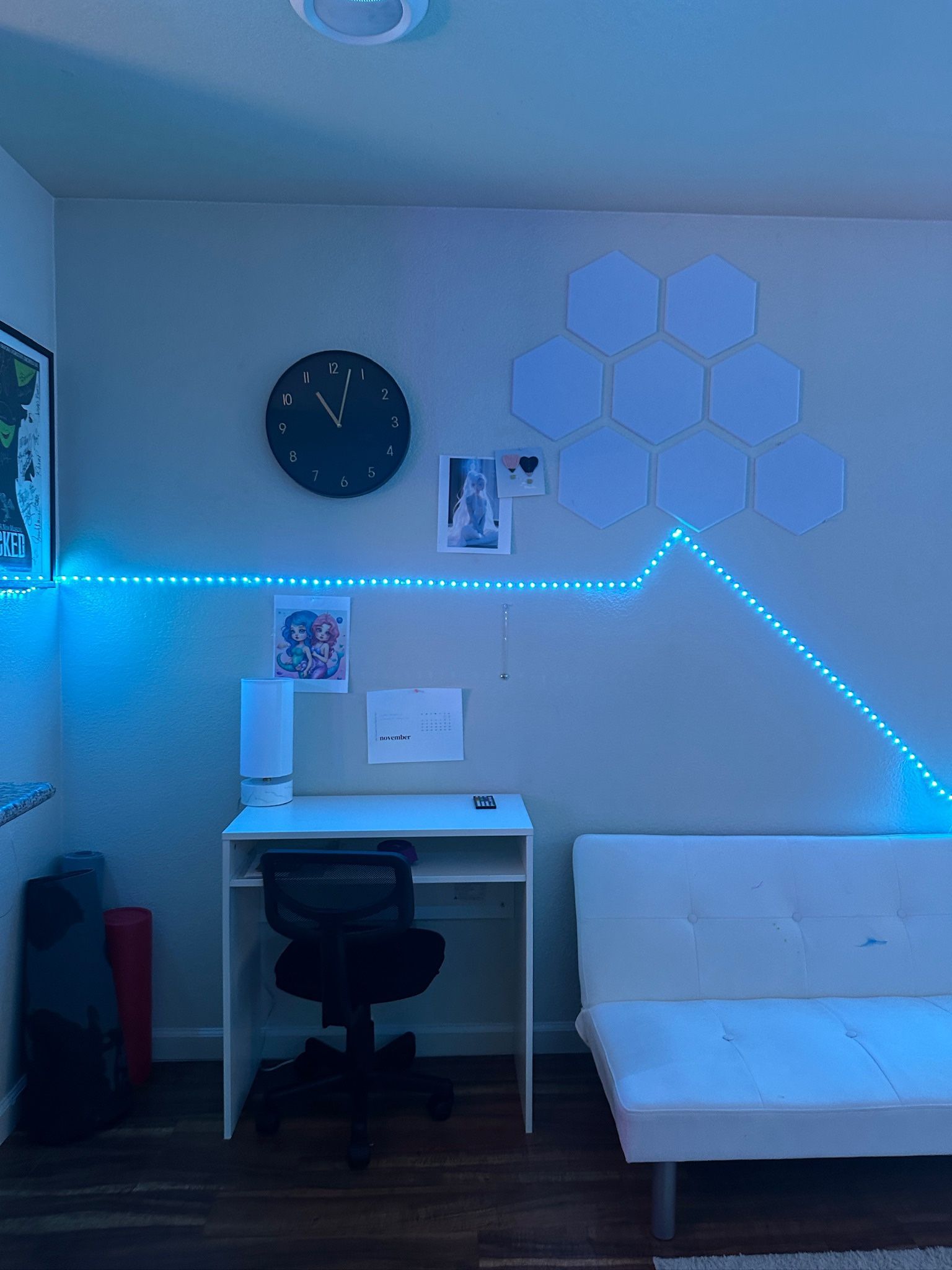 49$ Desk Set Up
