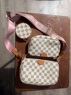 Louis Vuitton multi bag