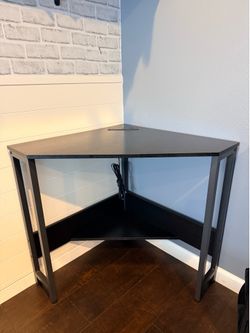 Corner Desk