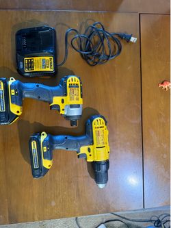 Dewalt 20v max drill kit