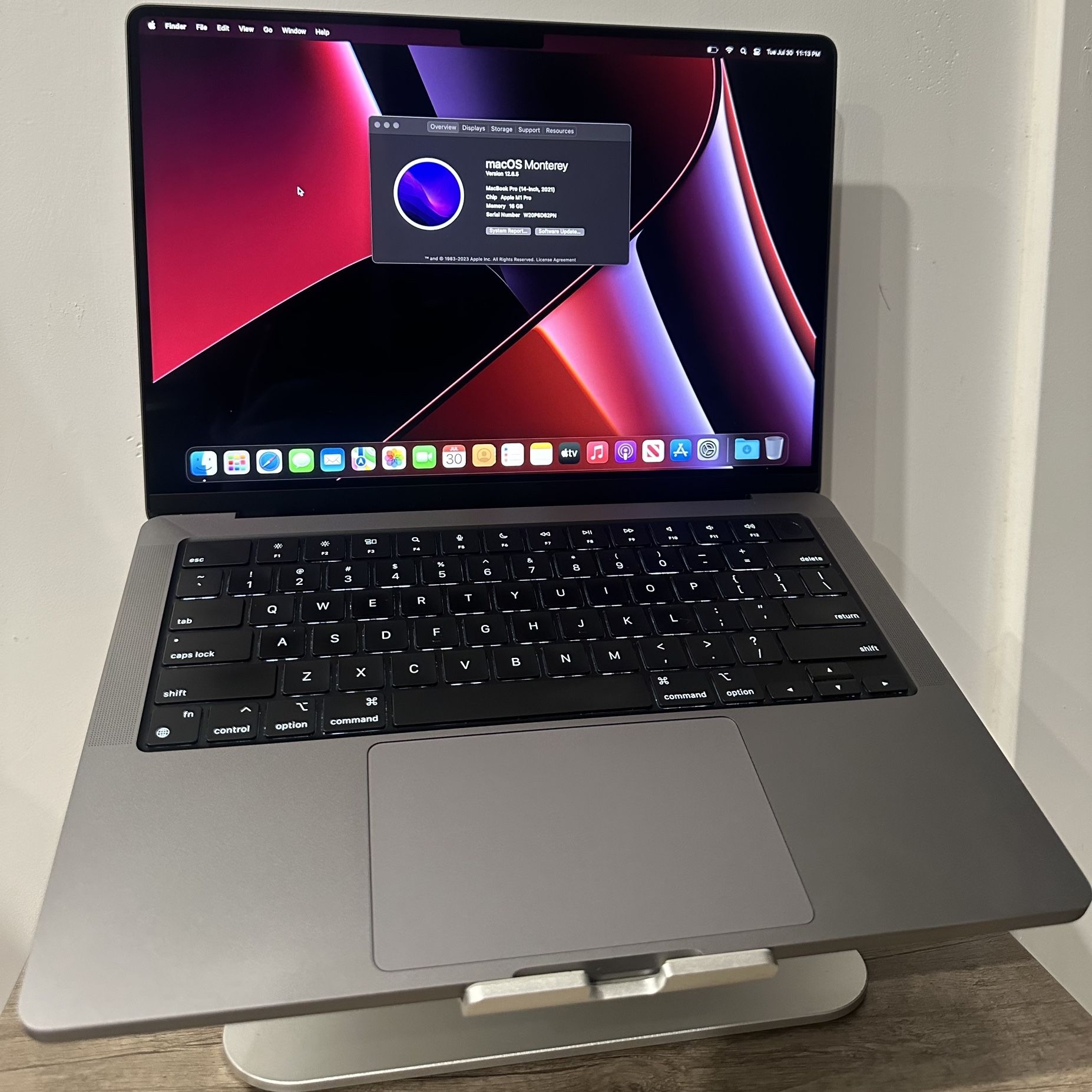 MacBook Pro 14-inch (2021) w/AppleCare+, Apple M1 Pro Chip, 1TB M 