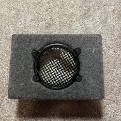 JL Audio factory 8" ported subwoofer Half Moon Box 