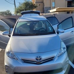 2012 Toyota Prius V