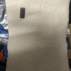 Mora Pets Self Warming Bed