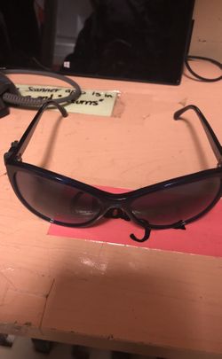 Chanel woman sunglasses