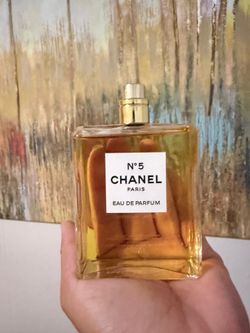 Perfume de mujer N5 CHANEL Paris de 100 ml es Nuevo Pero no tengo su caja ni su tapon por $150
