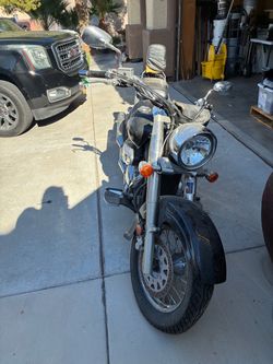 2005 c50 Suzuki boulevard as is