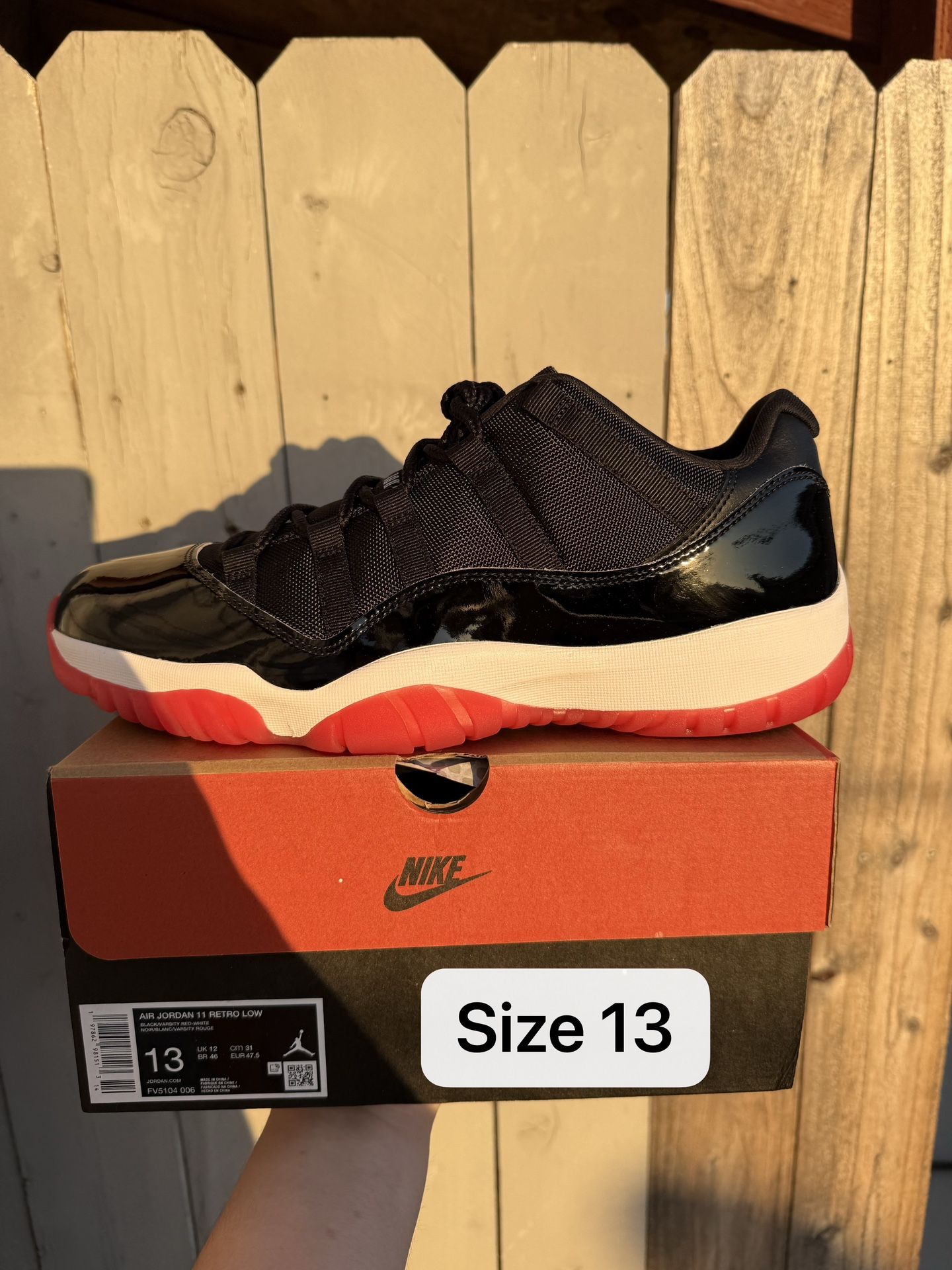 Air Jordan 11 Low Bred Mens Size 13