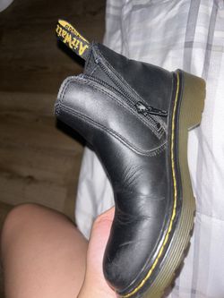 Dr Marten Girl Boots