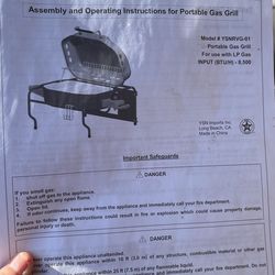 Portable gas grill