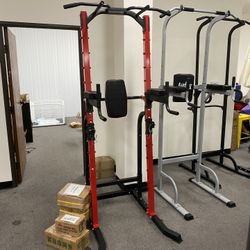 $135.00 New 550 lbs capacity Pull Up Bar Tower Dip Stands Fitness Exercise