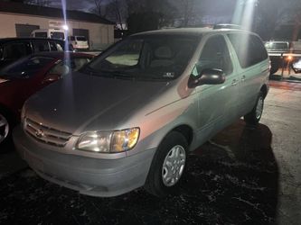 2003 Toyota Sienna