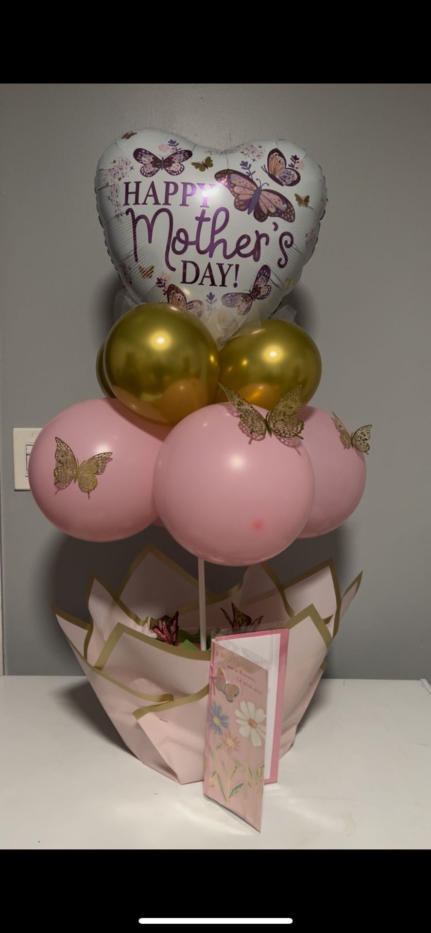 Cupcake Bouquet Balloons And Card