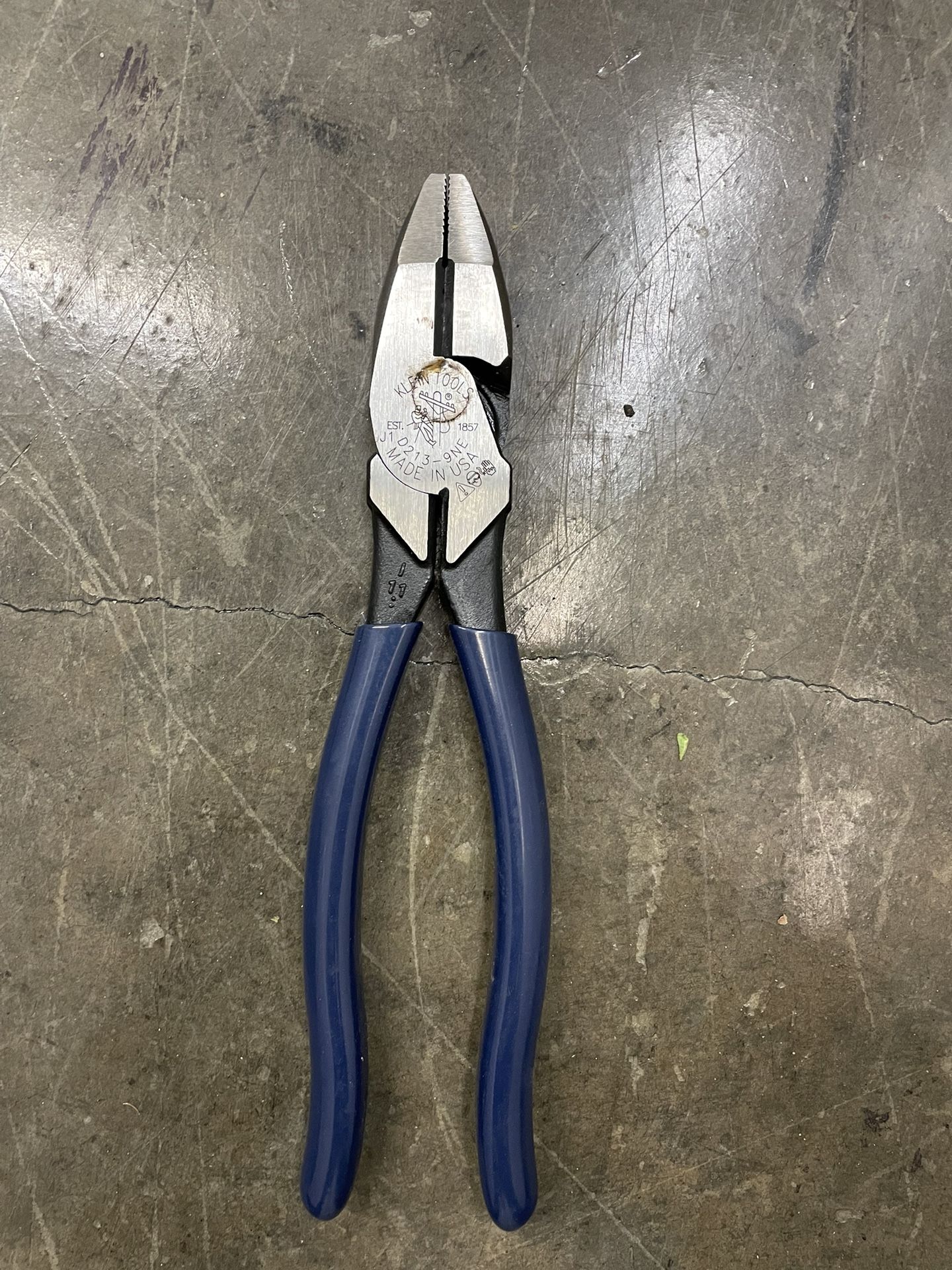 KLEIN Lineman Pliers