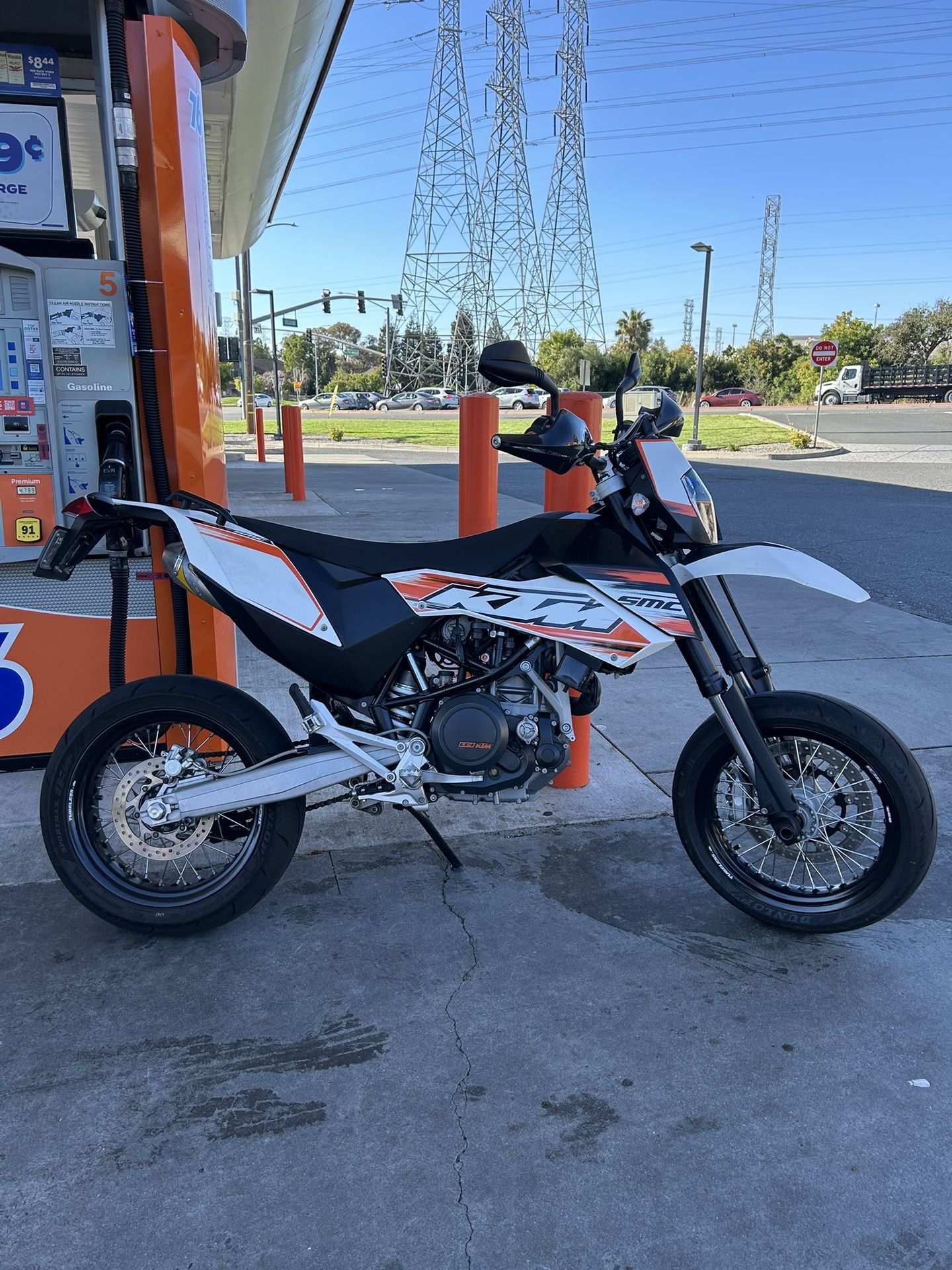 Ktm 690 Smc Supermoto Motorcycle
