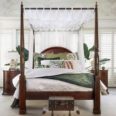 Bombay Imports 4-Post Solid Mahogany Queen Size Bed Frame