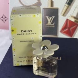 New. High End perfume/ Make Up/ Cologne