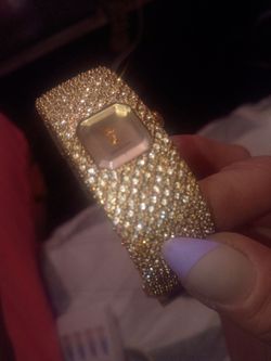 Diamond gold watch
