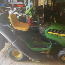 John Deer Riding Mower With Accessories 