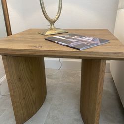 Stunning West Elm End Table 