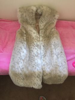 Faux Fur Long Vest Snow Leopard. XS