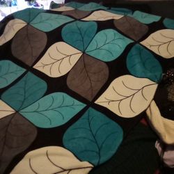Girls Twin Size Smiling Home Extra Soft Blanket