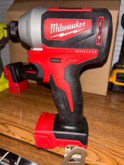 Milwaukee 2750-20 18V M18 Li-lon Brushless 1/4" Hex Impact Driver (Tool Only)