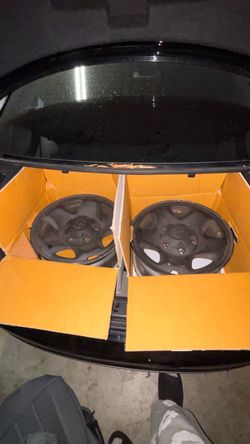 Toyota prerunner factory wheels 16”